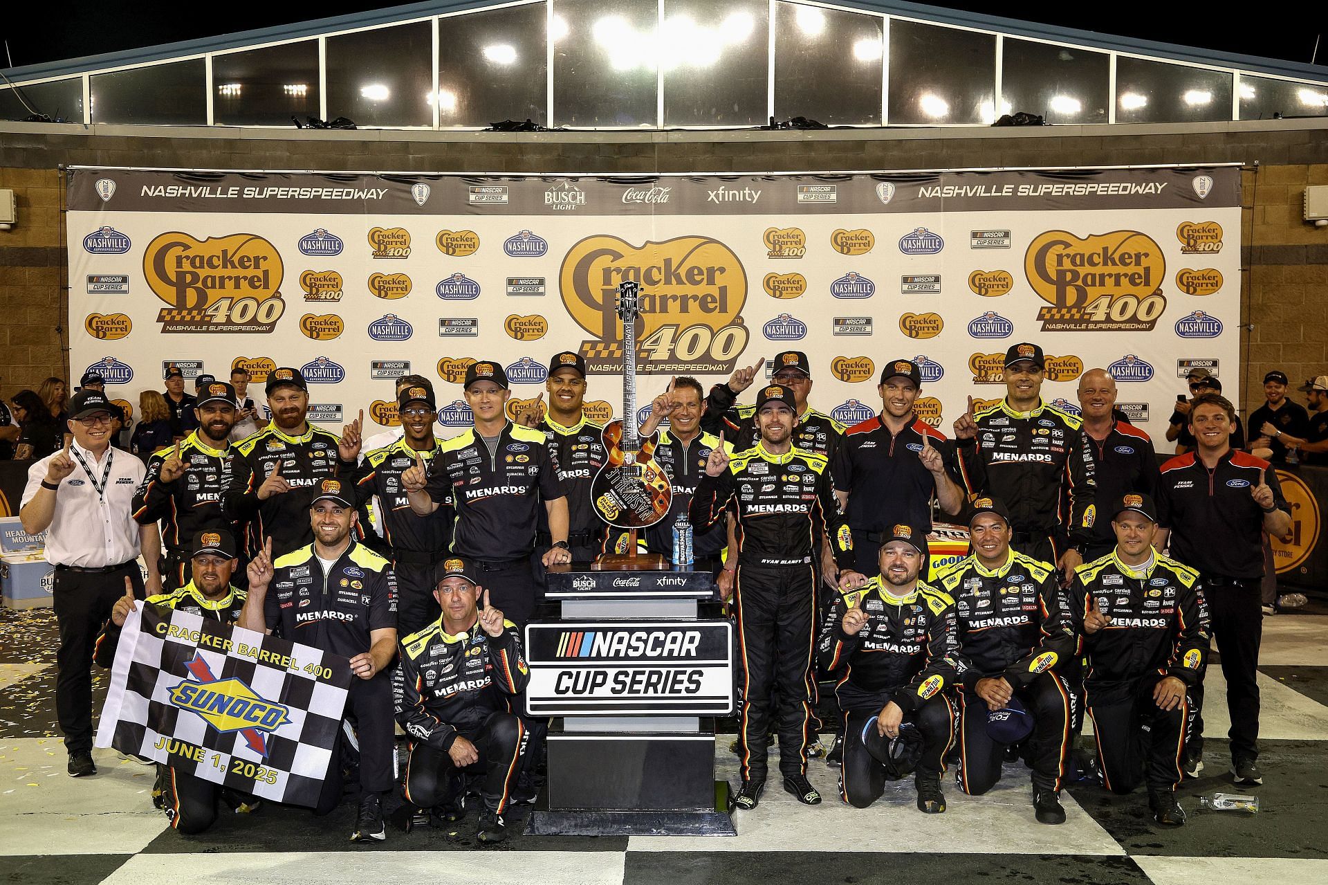 Ryan Blaney with his No. 12 team crew - NASCAR Cup Series Cracker Barrel 400 - Source: Getty